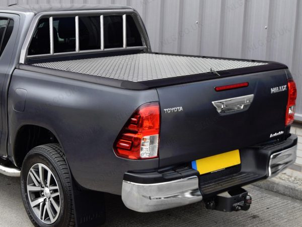 HILUX-16DBLCHEQTONNL-1