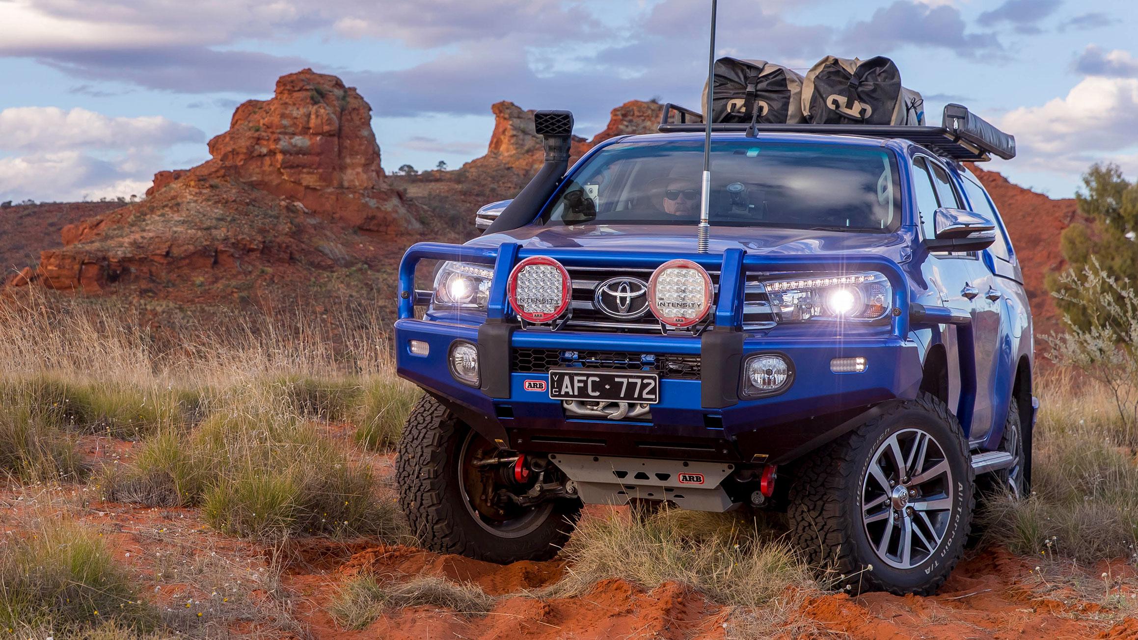 bullbar-gallery-toyota-hilux@2x