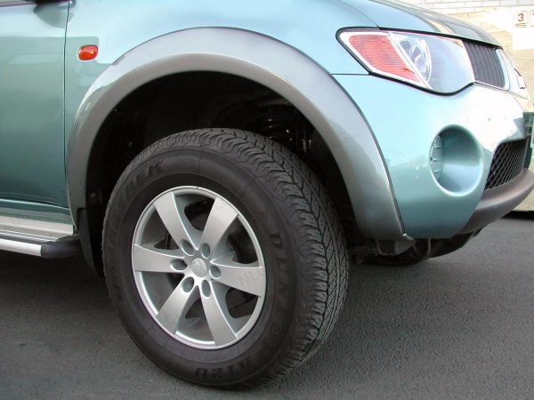 L2005DBLWAA80